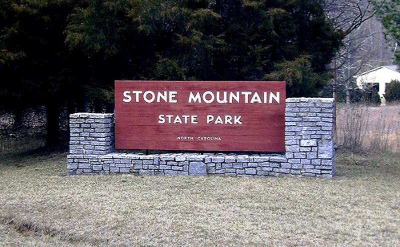 Entrance sign for Stone Mountain State Park